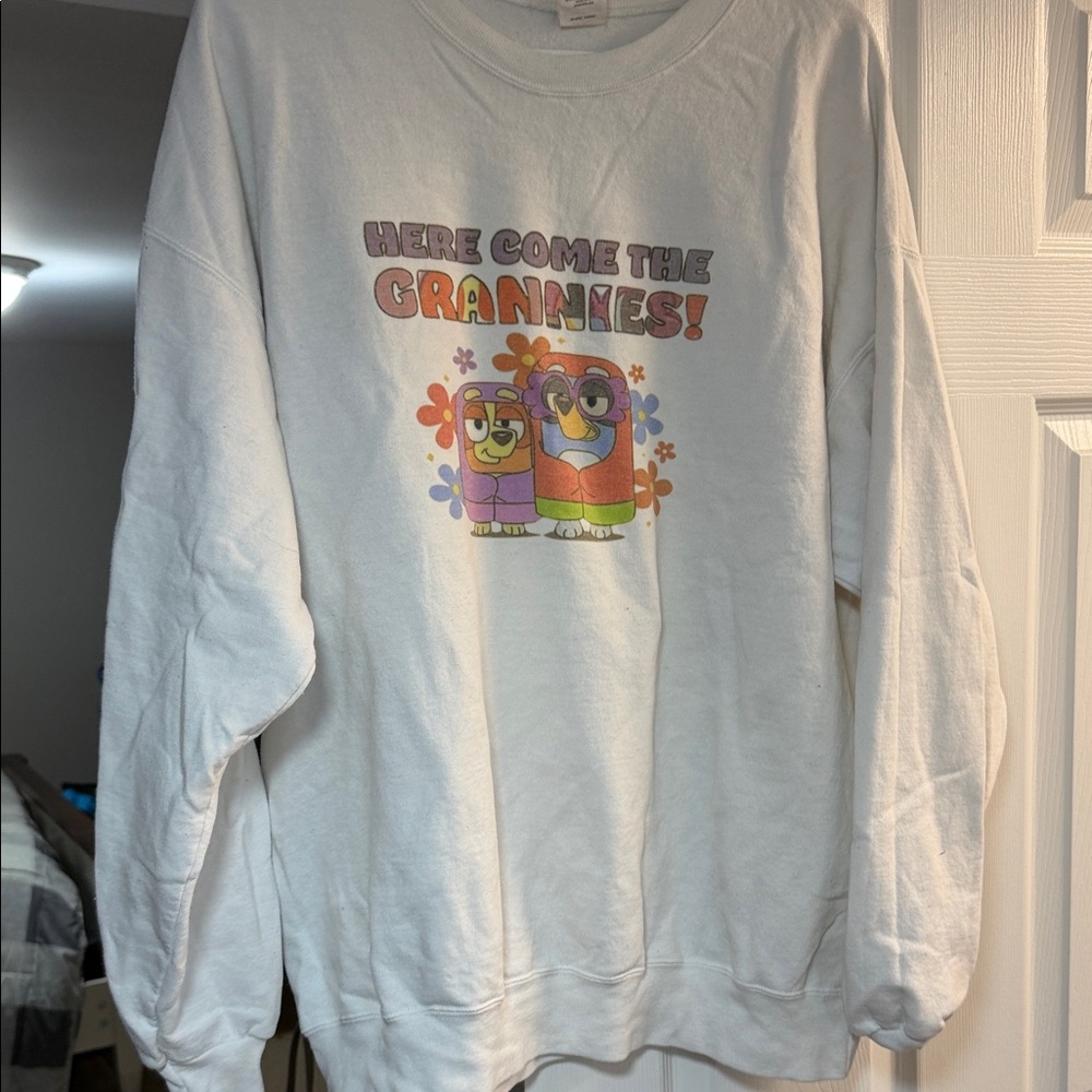 Hanes White 'Granikes' Graphic Sweatshirt